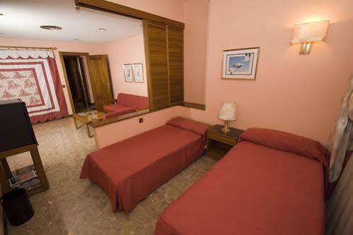 Foxa 25 Hotel Madrid Buitenkant foto