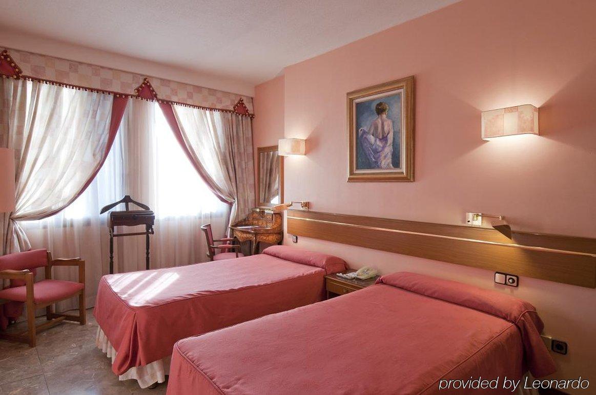 Foxa 25 Hotel Madrid Kamer foto